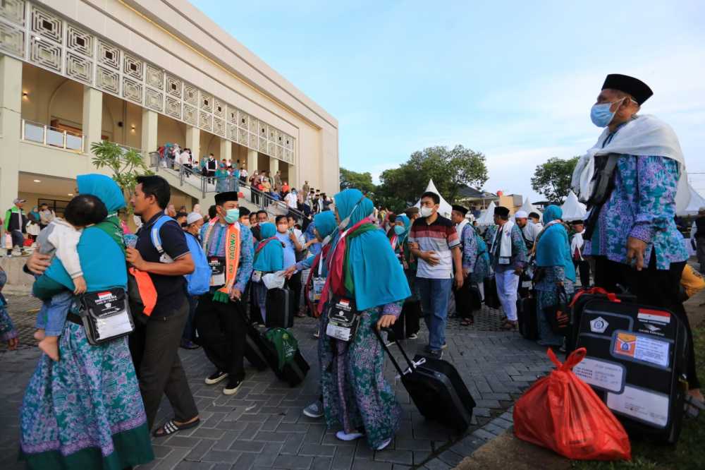 Jamaah Haji Kota Tangsel Diberangkatkan, Termuda Usia 20 Tahun, Tertua 64 Tahun