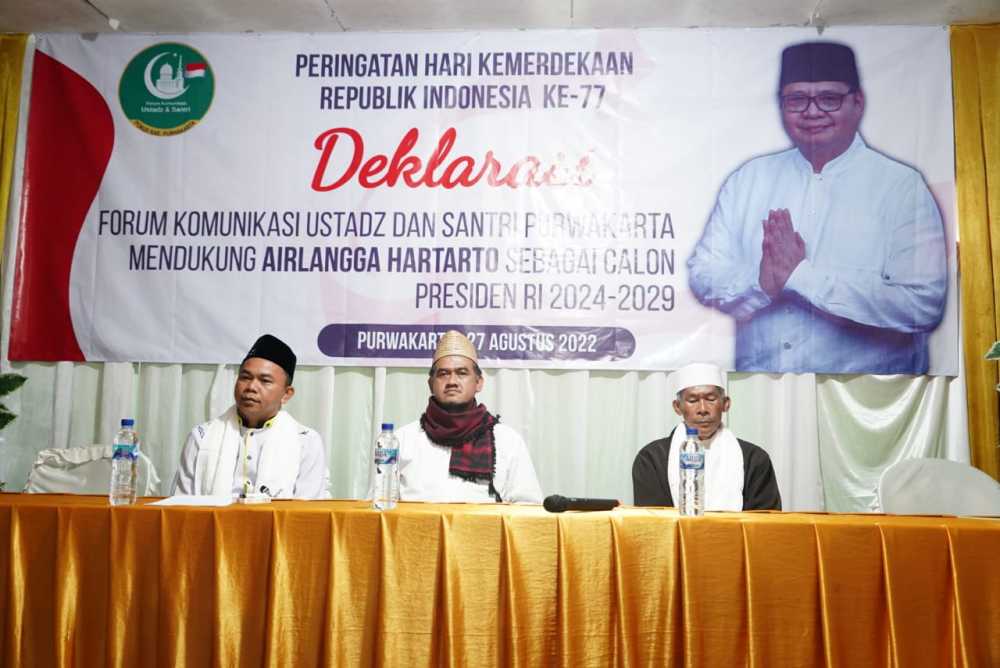 Dinilai Banyak Kerja, Kiai Aos Purwakarta Dukung Airlangga Capres 2024