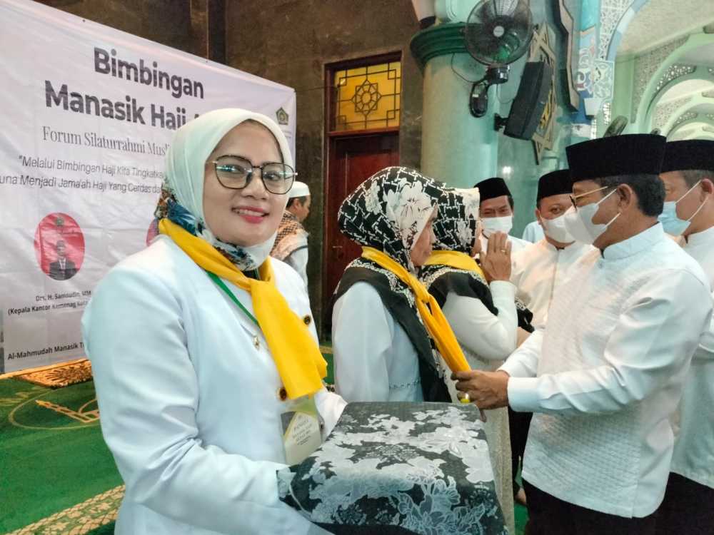 Sachrudin Lepas Jamaah Manasik Haji