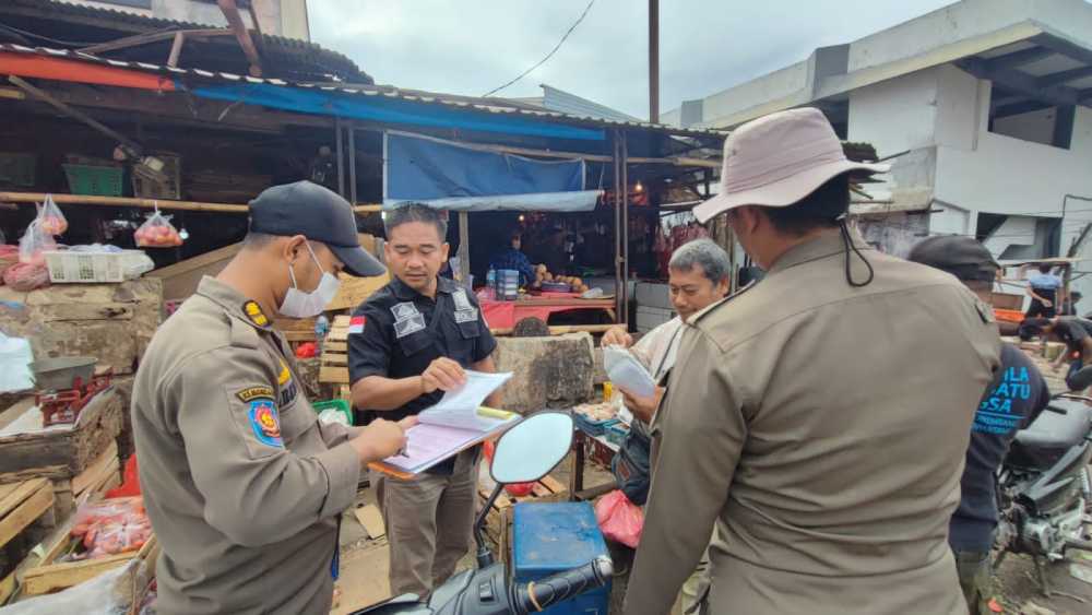 Langgar Perda, 20 PKL Pasar Ciputat Jalani Sidang Tipiring