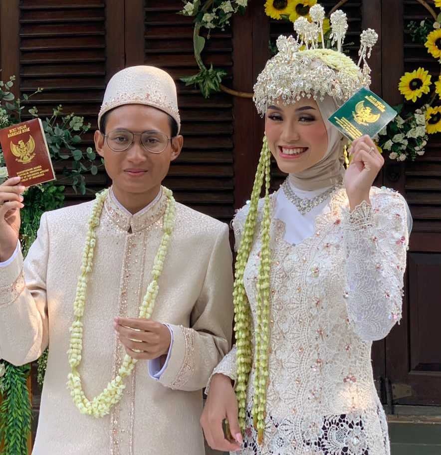 Keren! Pasangan Pengantin Muda Ini Wakafkan Mahar Pernikahan