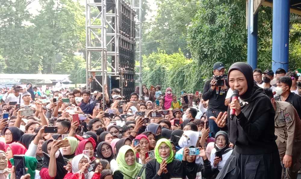 Band Kotak Hipnotis Ribuan Penggemar Musik Cadas