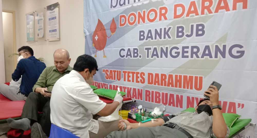 bjb Cabang Tangerang Bersama PMI Gelar Donor Darah