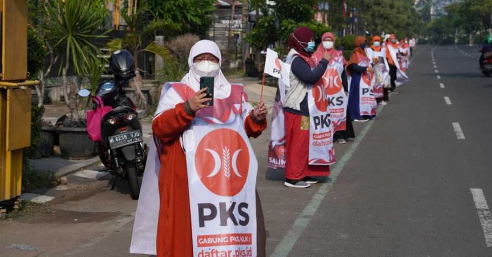 Flashmob Human Banner Sosialisasi Ala PKS