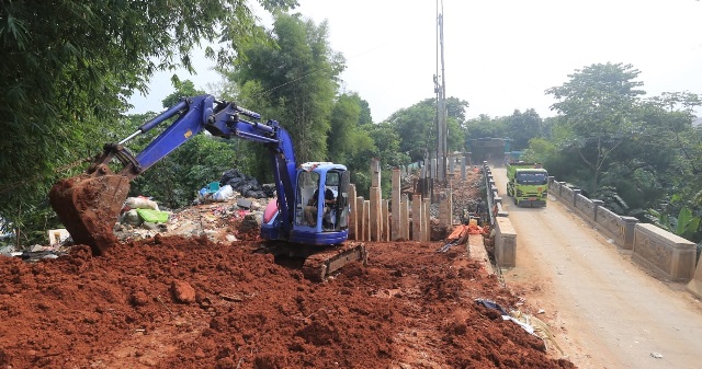 Dukung PLTSa, Jembatan Cipeucang Dibangun