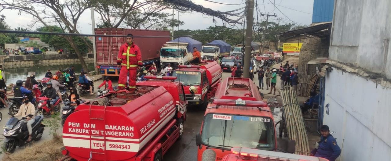 15 Rumah Panggung Habis Terbakar