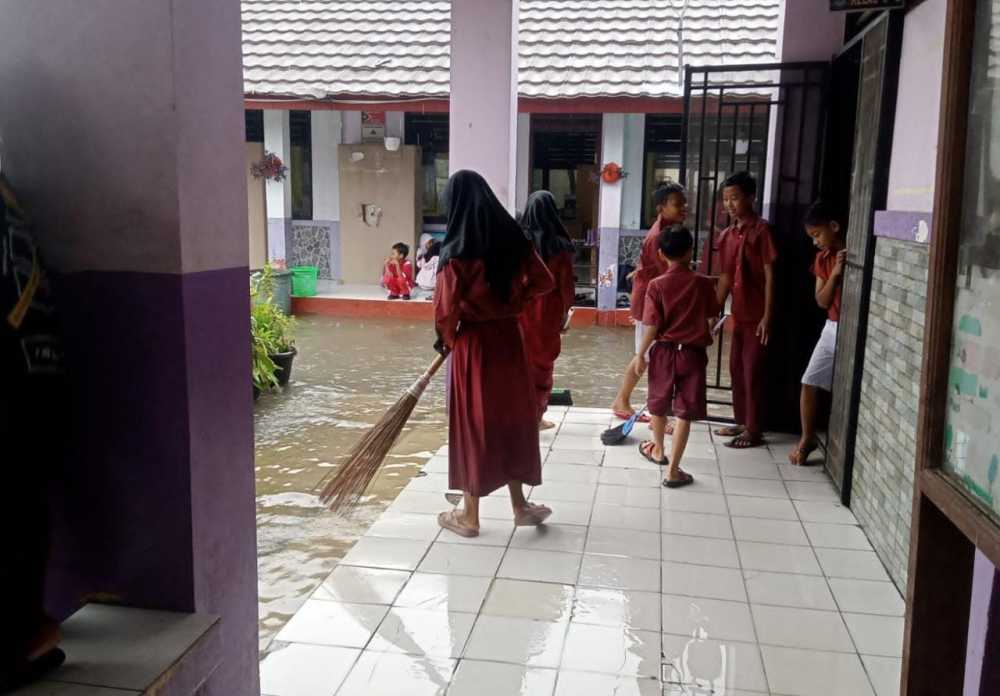 SDN Salembaran III Langganan Banjir