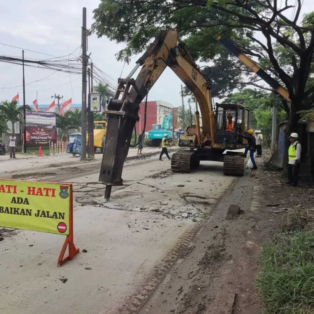 Jalan Perancis-Dadap Mulai Diperbaiki