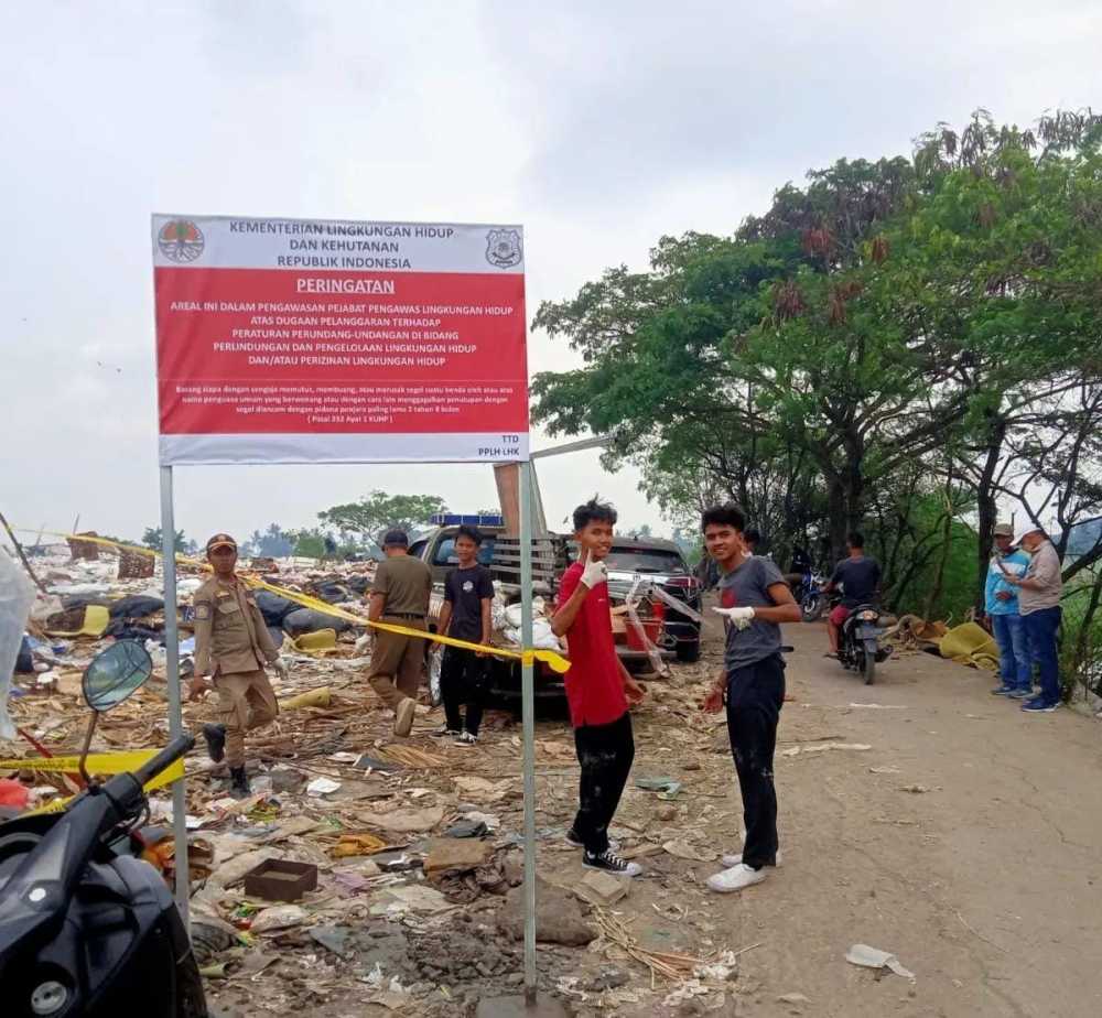 Kecamatan Sukadiri Pasang Plang Larangan Buang Sampah