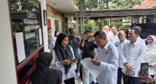 Ribuan Siswa di Banten Tak Tertampung di Sekolah Negeri