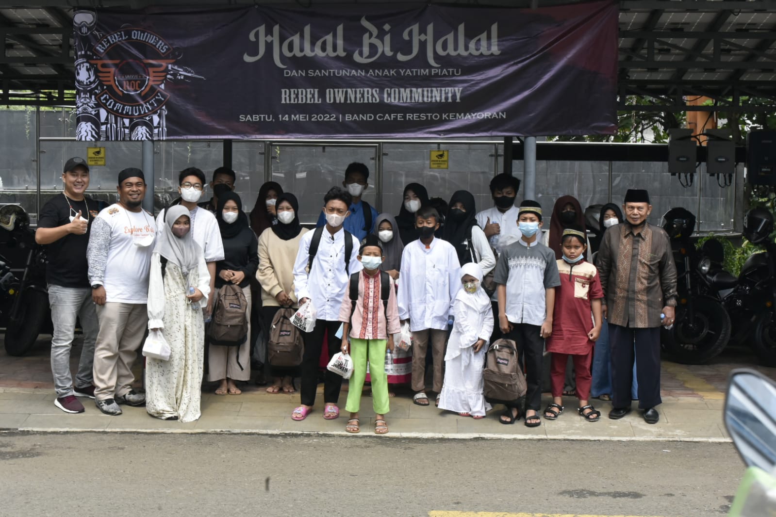 Meski Lebaran Usai, ROC Tetap Tebar Kebahagiaan dengan anak Yatim