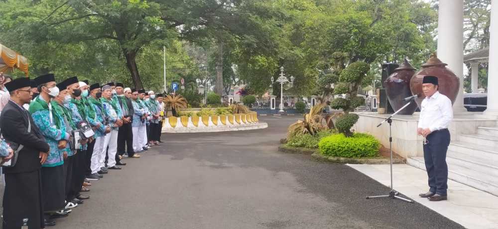 200 Calhaj Diberangkatkan, PJ Gubernur Titip Doa