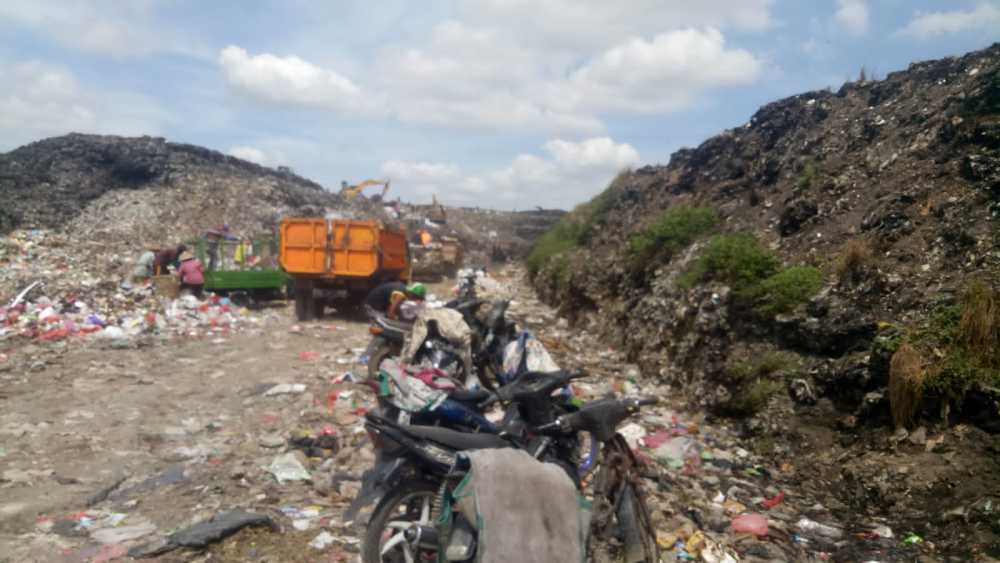 Bertahun-tahun, Truk Sampah yang Datang ke TPA Jatiwaringin Tak Didata Terperinci