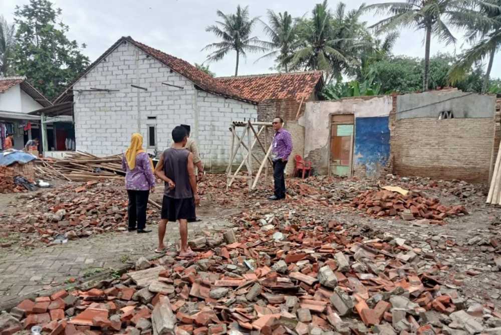 Kecamatan Pakuhaji Lakukan Pendataan Rumah Roboh