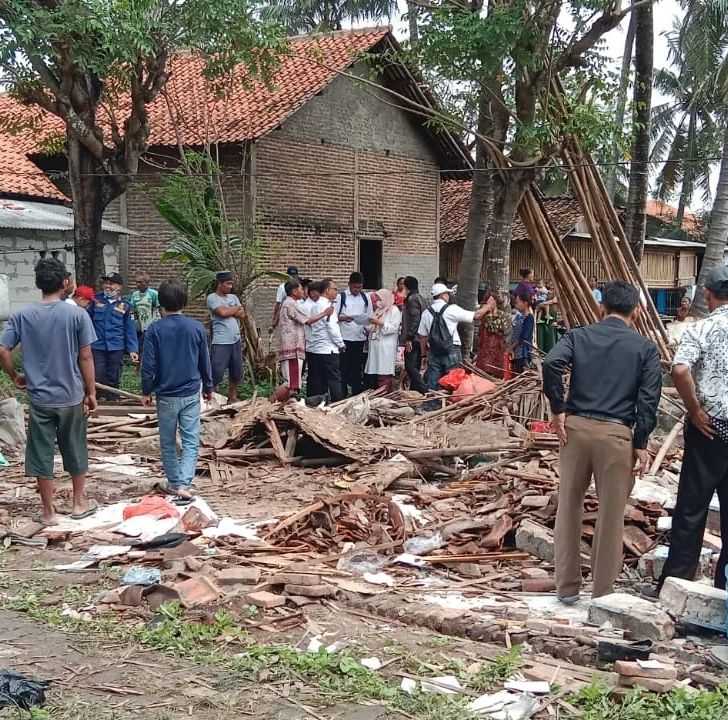 Apa Penyebab Rumah Roboh di Pakuhaji, Kabupaten Tangerang?