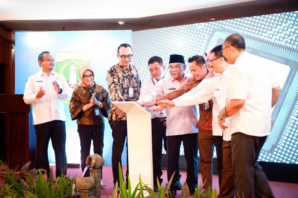 Tingkatkan Pendapatan Daerah, bank bjb Mudahkan Warga Banten Bayar Retribusi via SIREDA