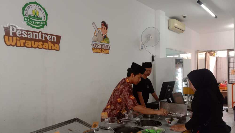 Pondok Pesantren Al Ittihad Tangerang Cetak Santri Entrepreneur, Buka Usaha Bakso Rusuk