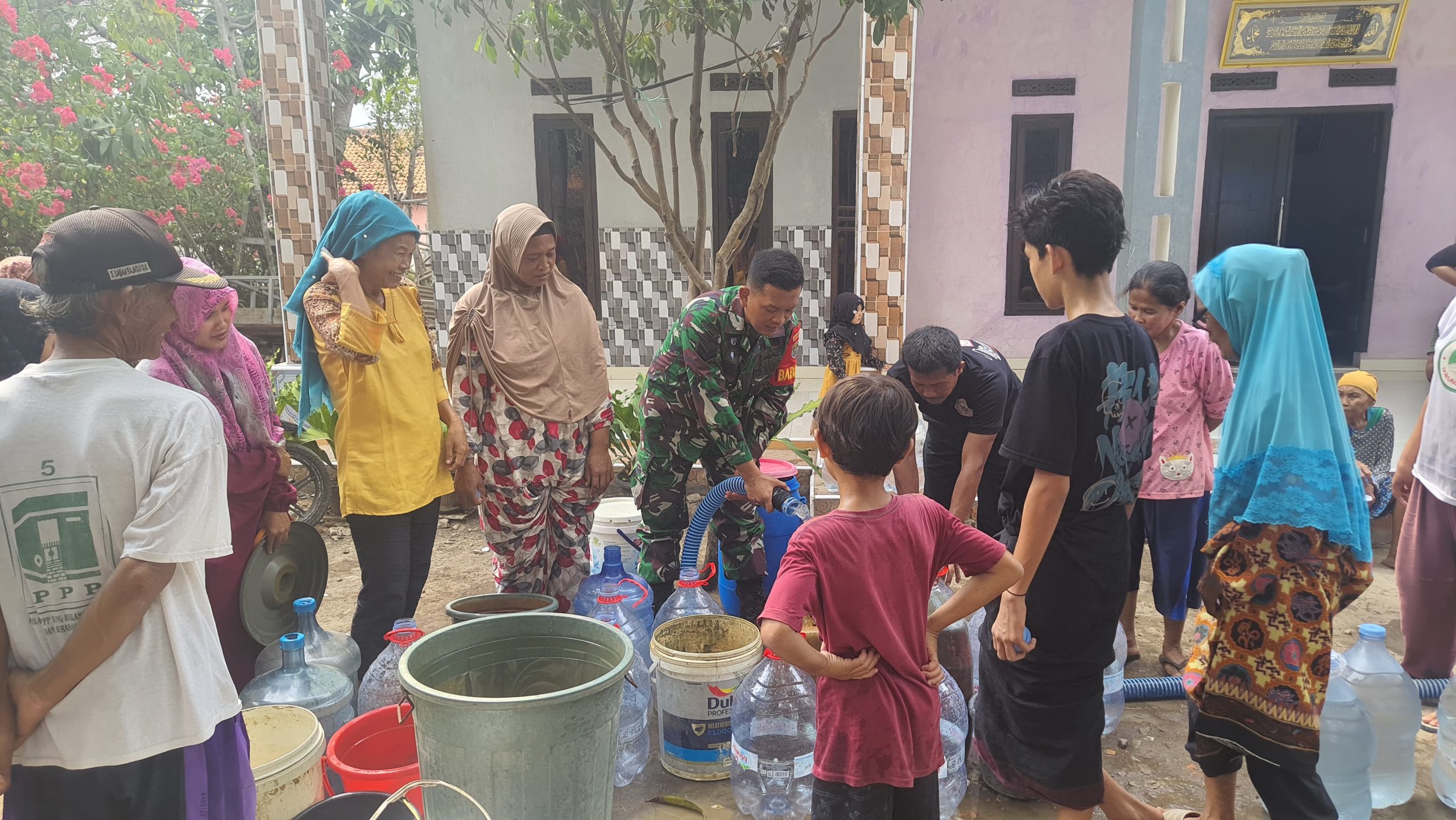 Perumdam TKR Rutin Kirim 20 Tangki Air Bersih dalam Sepekan ke Rajeg