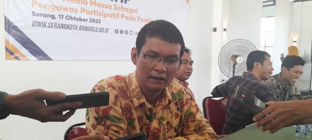 Dua Guru PNS Kedapatan Kampanye Politik di Sekolah